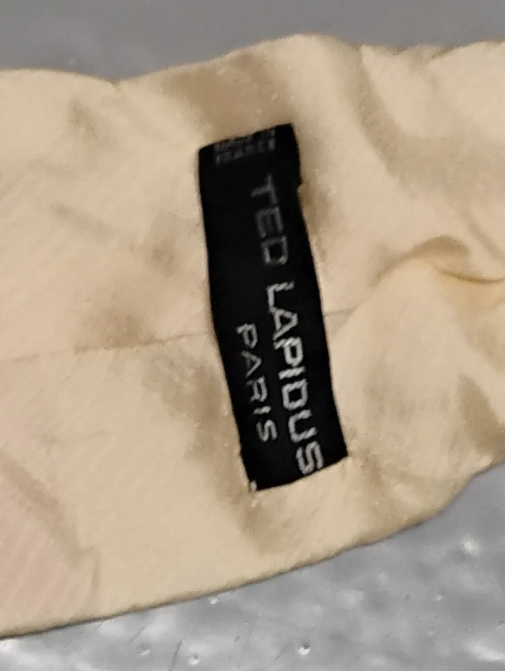 Vintage 1970s 1980s Ted Ladipus Cream Silk Tie OS
